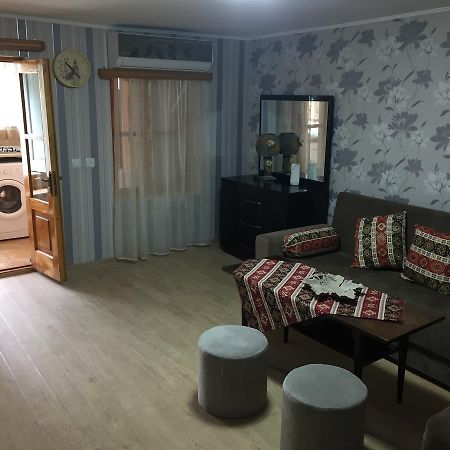 Old Yard Guest House تبليسي المظهر الخارجي الصورة